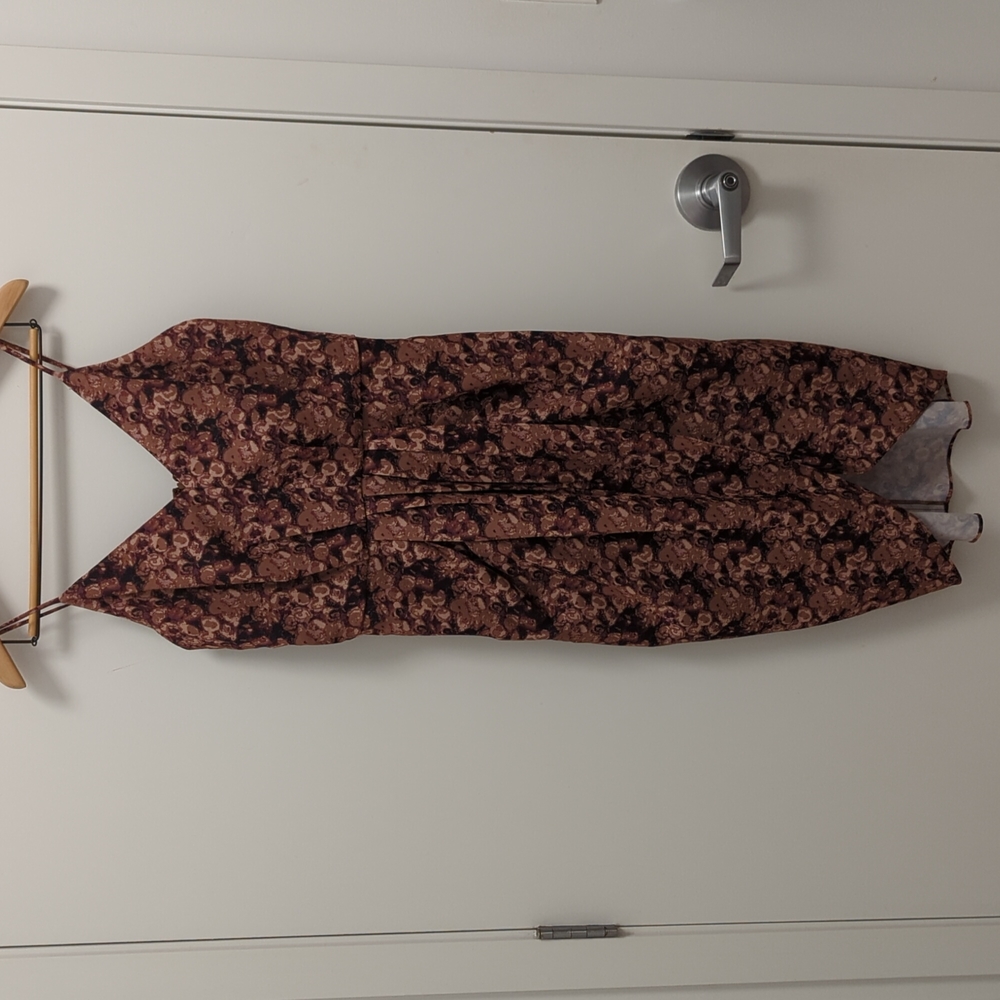 NWOT Chelsea 28 Mid Length Dress